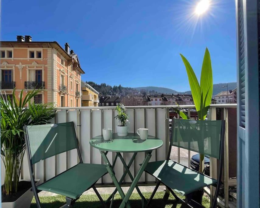 Grand Studio Confortable Situe En Centre Ville Gérardmer Exterior photo